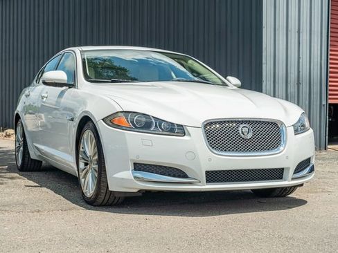Used 2012 Jaguar XF Portfolio image 8