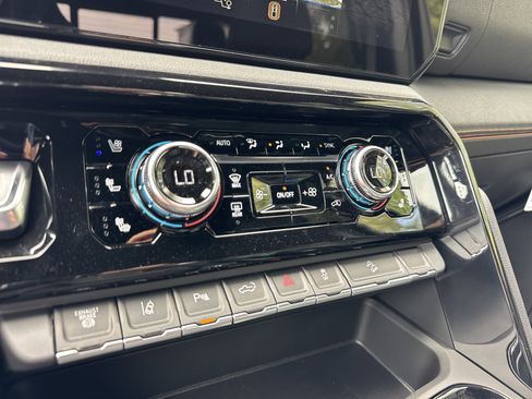 New 2026 GMC Sierra 3500 AT4 w/ AT4 Premium Plus Package image 23