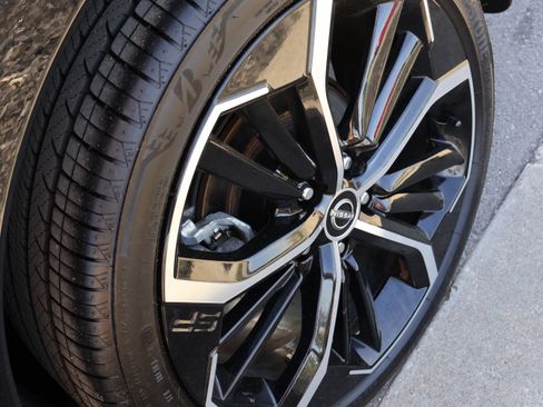 Used 2025 Nissan Altima 2.5 SR AWD/4WD image 37