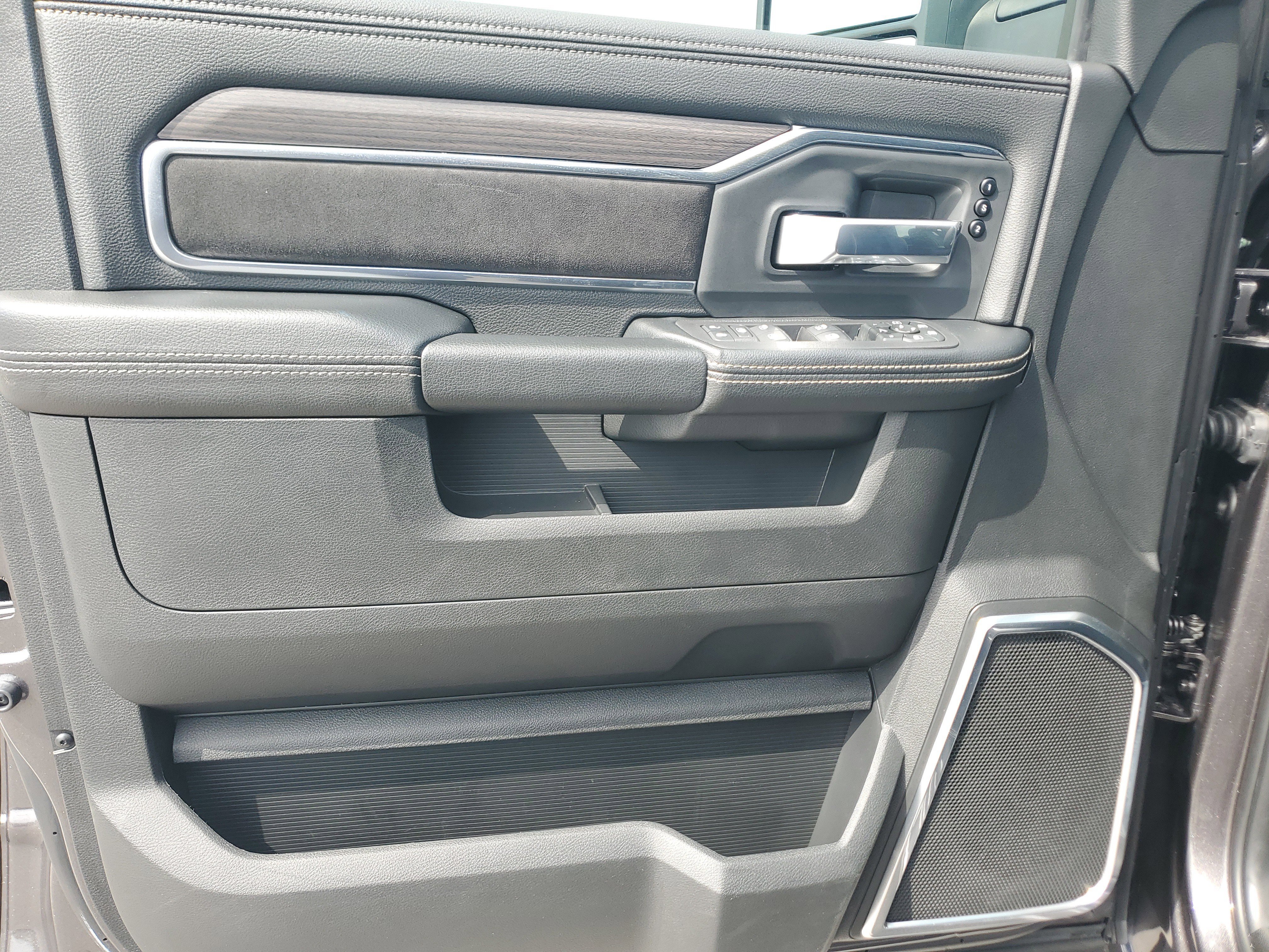 Used 2026 RAM 2500 Laramie AWD/4WD image 26