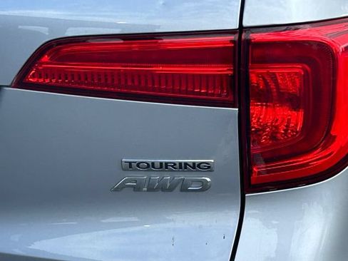 Used 2018 Honda Pilot Touring image 4