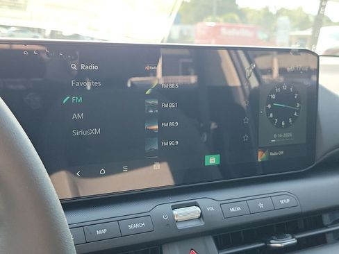 New 2026 Kia K4 FWD image 28