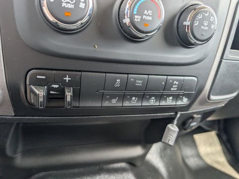 Used 2021 RAM 1500 Tradesman AWD/4WD image 23