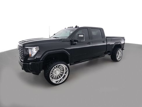 Used 2025 GMC Sierra 2500 Denali w/ Denali Reserve Package AWD/4WD image 9