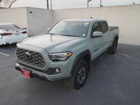 Certified 2023 Toyota Tacoma TRD Off-Road image 4