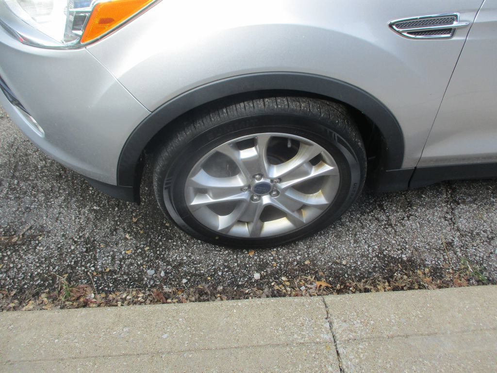 Used 2016 Ford Escape Titanium AWD/4WD image 3