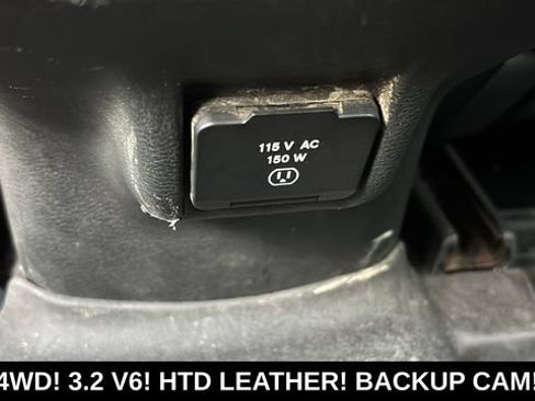 Used 2014 Jeep Cherokee Limited w/ Luxury Group AWD/4WD image 8