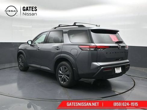 Certified 2023 Nissan Pathfinder SV w/ Black Appearance Package AWD/4WD image 8