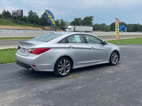Used 2014 Hyundai Sonata SE w/ Premium Package 03 FWD image 5