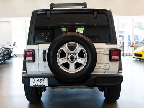 Used 2020 Jeep Wrangler Unlimited Sport S AWD/4WD image 5