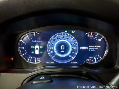 Used 2018 Cadillac Escalade Premium Luxury image 14