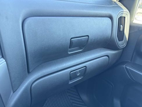 Certified 2023 Chevrolet Silverado 1500 Custom image 25