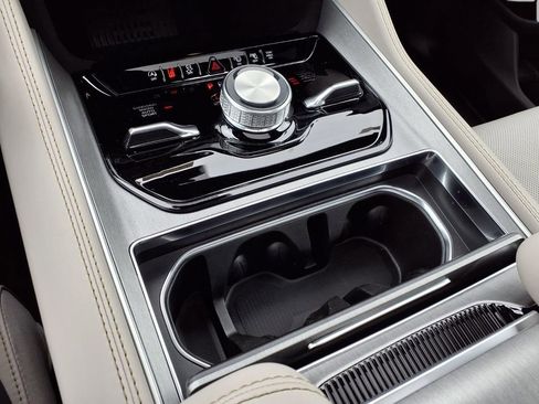 New 2026 Jeep Grand Wagoneer Limited AWD/4WD image 10