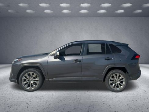 Used 2023 Toyota RAV4 XLE Premium FWD image 4