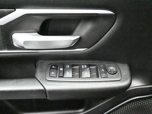 Used 2023 RAM 1500 Big Horn AWD/4WD image 10