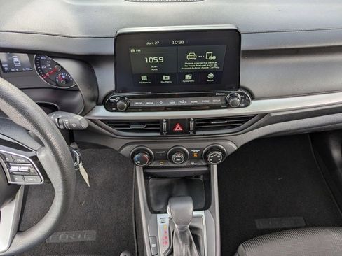 Used 2021 Kia Forte LXS image 16