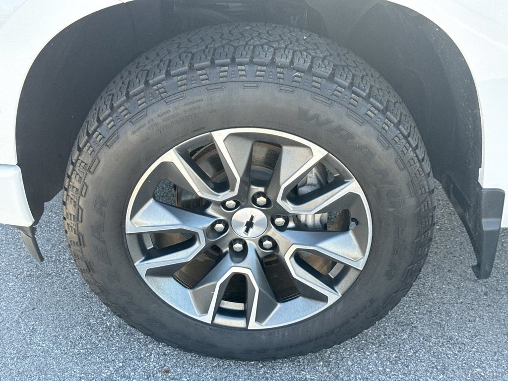 Used 2023 Chevrolet Silverado 1500 RST w/ All Star Edition Plus AWD/4WD image 10