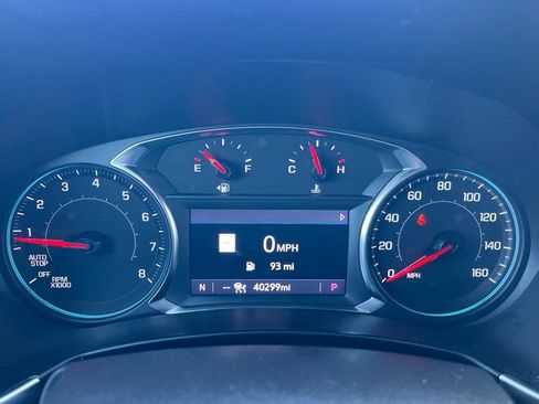 Used 2023 Chevrolet Equinox Premier AWD/4WD image 12
