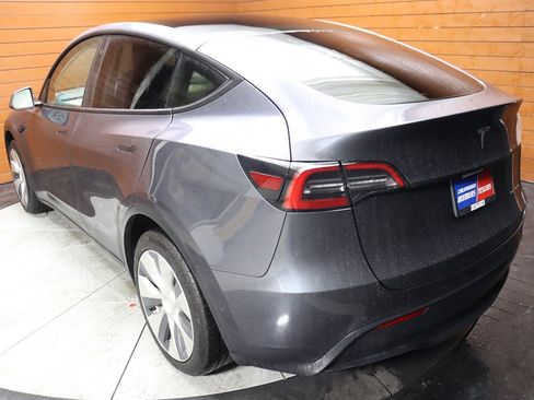 Used 2023 Tesla Model Y Long Range image 8