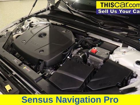 Used 2021 Volvo S60 T5 Momentum w/ Premium Package image 25