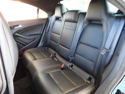 Used 2019 Mercedes-Benz CLA 250 image 34