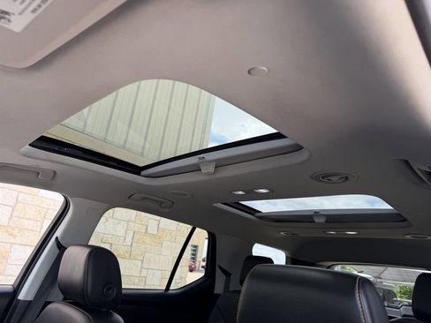 Used 2018 Chevrolet Traverse Premier w/ Redline Edition FWD image 23