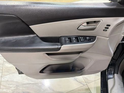 Used 2013 Honda Odyssey Touring Elite image 8
