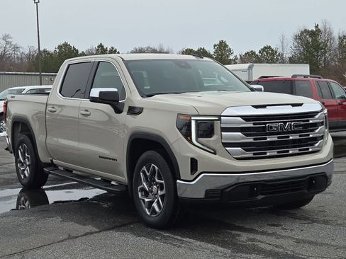 New 2026 GMC Sierra 1500 SLE w/ LPO, Black Badging Package image 2