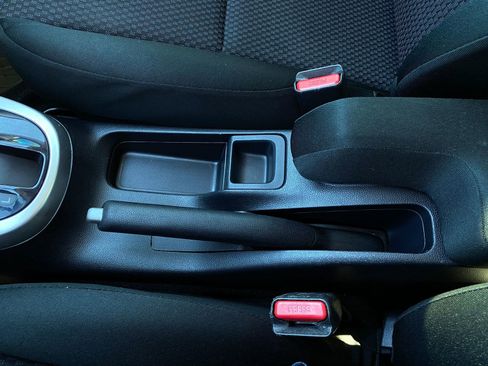 Used 2020 Honda Fit LX image 18