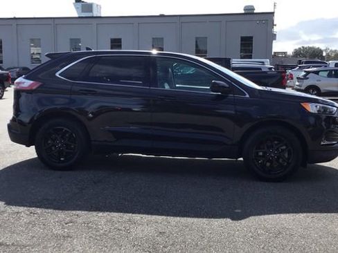 Certified 2022 Ford Edge SEL image 4
