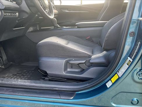 Used 2025 Toyota Camry LE image 35