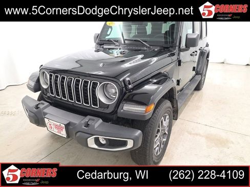 Used 2025 Jeep Wrangler Unlimited Sahara w/ Technology Group AWD/4WD image 1