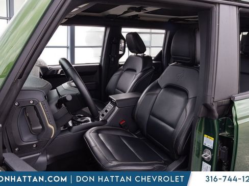 Used 2025 Ford Bronco Badlands AWD/4WD image 15
