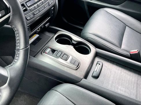 Used 2021 Honda Pilot Special Edition image 16