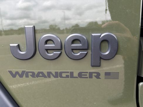 Used 2024 Jeep Wrangler Sport AWD/4WD image 35