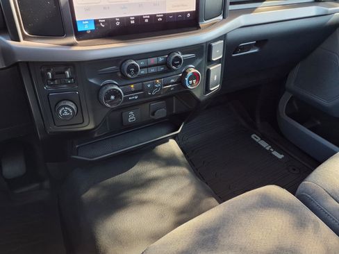 Used 2025 Ford F150 XL image 25