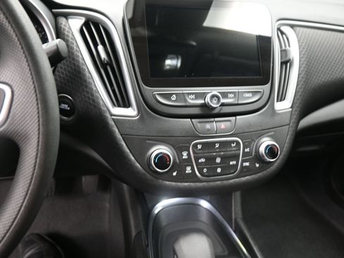 Used 2024 Chevrolet Malibu LT FWD image 15