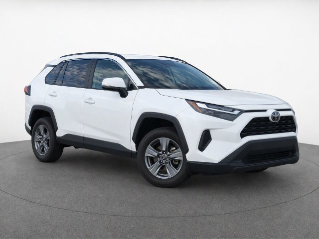 Used 2024 Toyota RAV4 XLE w/ Convenience Package FWD image 2