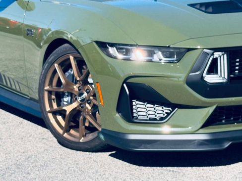 Used 2025 Ford Mustang GT Premium w/ GT Performance Package image 4