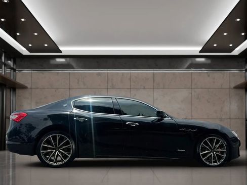 Used 2019 Maserati Ghibli S GranLusso AWD/4WD image 19