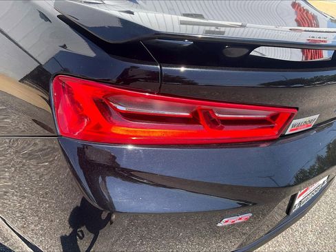 Used 2017 Chevrolet Camaro SS RWD image 33