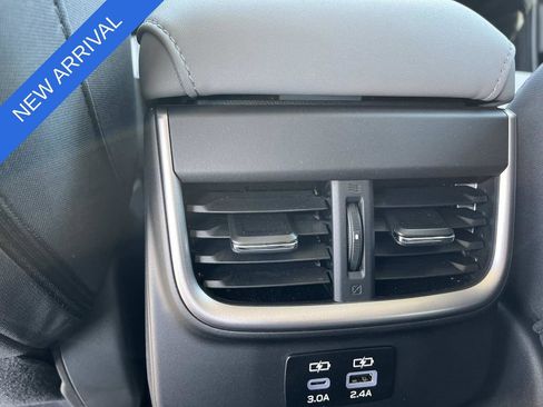 Used 2025 Subaru Outback Premium w/ Popular Package #1A AWD/4WD image 18