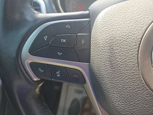 Used 2022 Jeep Grand Cherokee Limited AWD/4WD image 17