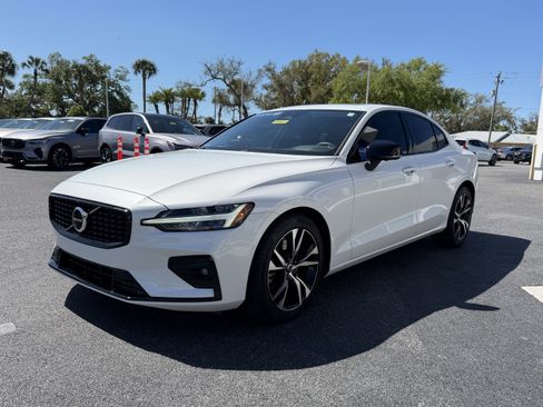 Certified 2023 Volvo S60 B5 Plus image 7