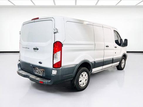 Used 2018 Ford Transit 250 130 Low Roof image 4