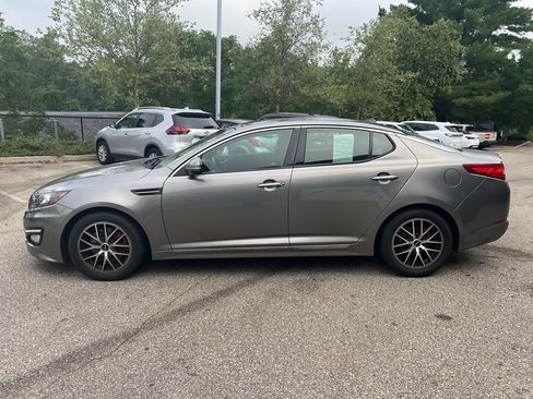 Used 2013 Kia Optima SX w/ Limited Pkg FWD image 2