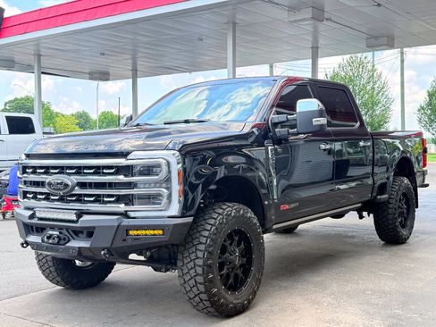 Used 2024 Ford F250 Platinum AWD/4WD image 6