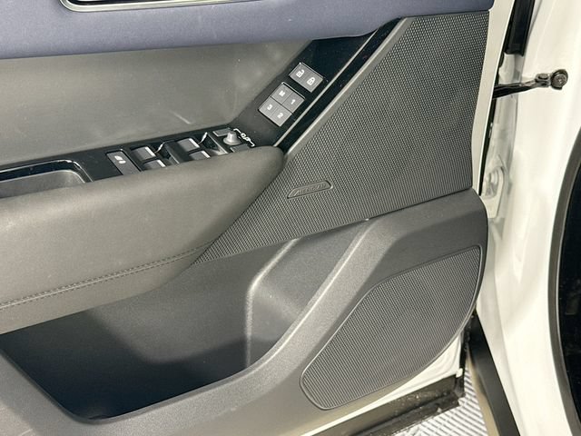 New 2026 Land Rover Range Rover Velar S AWD/4WD image 21