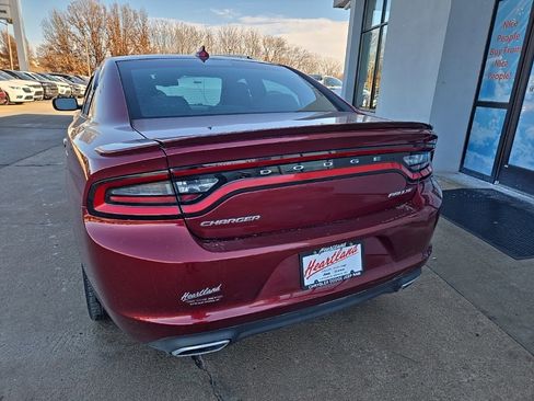 Used 2017 Dodge Charger SXT w/ Rallye Group image 9