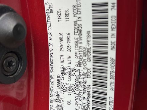 Used 2023 Toyota Tacoma TRD Off-Road image 17